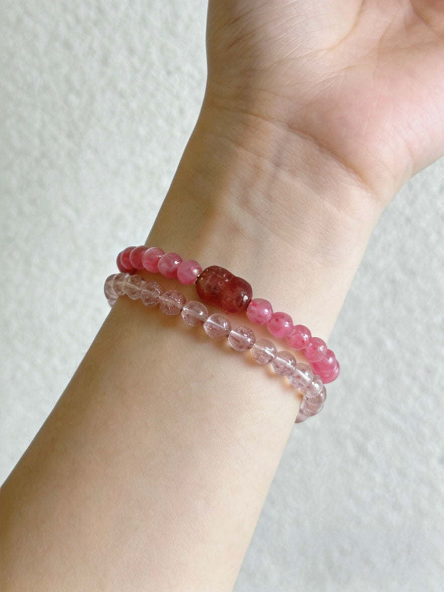 蔷薇石草莓晶手串